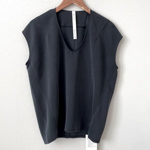 NWT Lululemon Capped Short Sleeve Tee Black Size 4